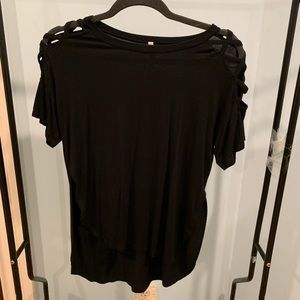 Long T-shirt with detail shoulder